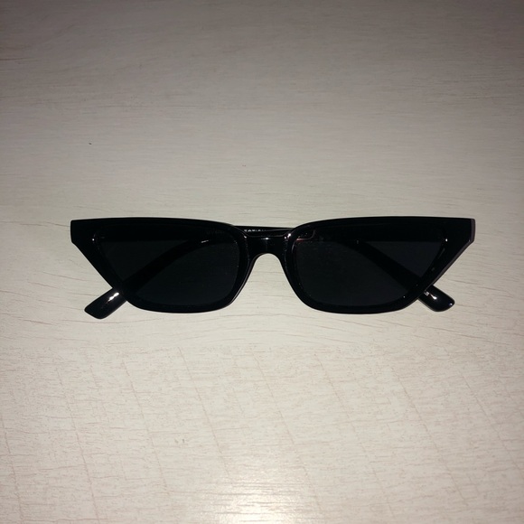 Retro “Kylie” Black Cat Eye Sunglasses 70s Vibes - Picture 2 of 6